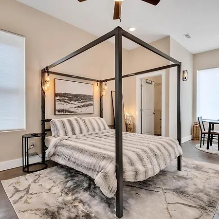 Luxurious Industrial Downtown Suite